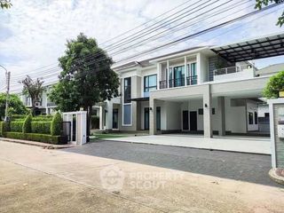 出租 5 卧室 独立屋 在 Lat Krabang, 曼谷