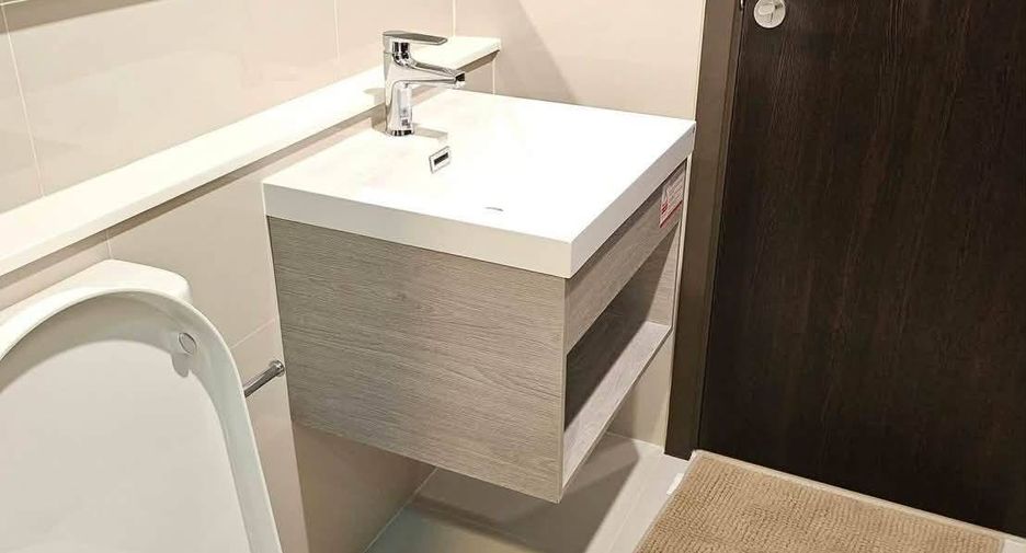 Condo en alquiler de 2 habitaciones en Phaya Thai, Bangkok