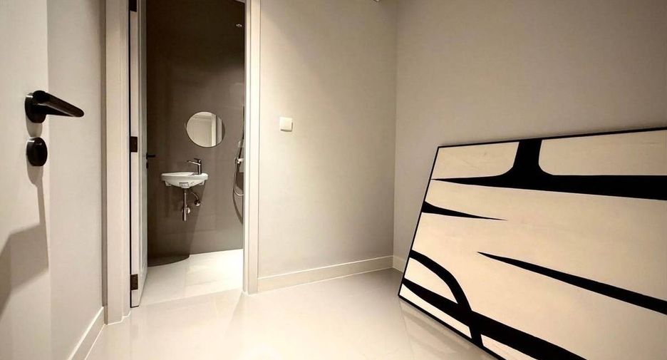 For rent 3 bedrooms condo 