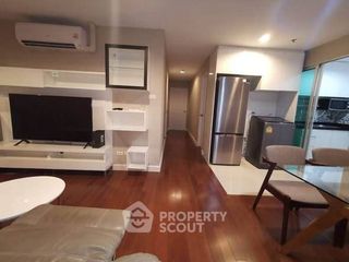 Condo en alquiler de 3 habitaciones en Huai Khwang, Bangkok