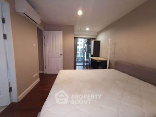 Condo en alquiler de 3 habitaciones en Huai Khwang, Bangkok