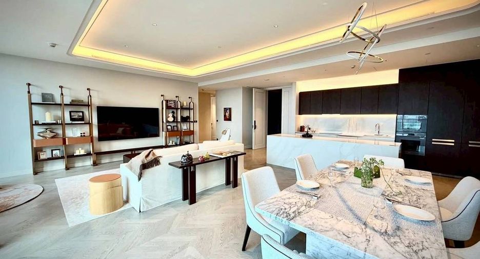 À louer 3 chambres condo à Pathum Wan, Bangkok