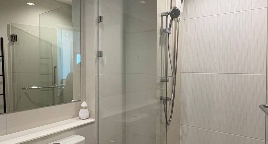 For rent 1 bed condo in Pathum Wan, Bangkok
