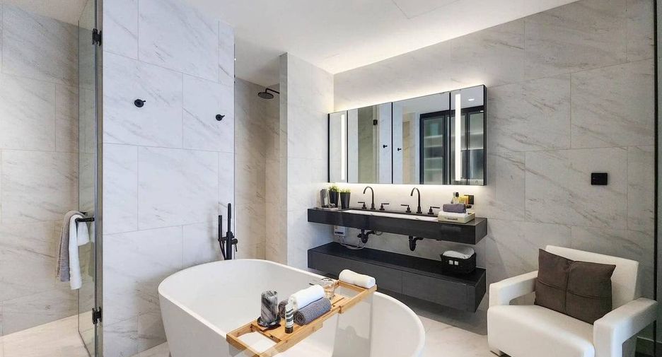 For rent 2 bedrooms condo in Sathon, Bangkok