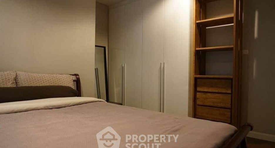 For rent 2 bedrooms condo in Huai Khwang, Bangkok