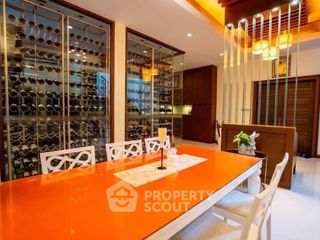 Casa en alquiler de 5 habitaciones en Bang Lamung, Chonburi