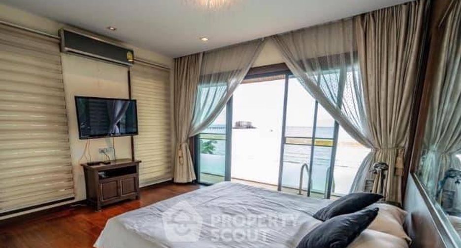 Casa en alquiler de 5 habitaciones en Bang Lamung, Chonburi