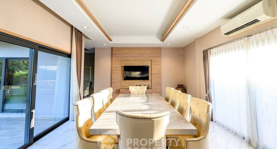 À louer 3 chambres villa à Huay Yai, Pattaya