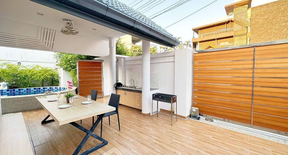 For rent 4 bedrooms house in Bang Lamung, Chonburi
