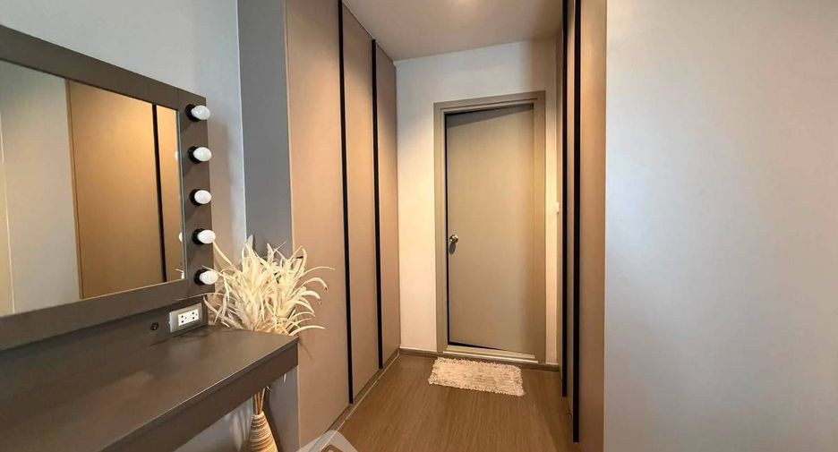 À louer 1 chambre condo à Phra Khanong, Bangkok