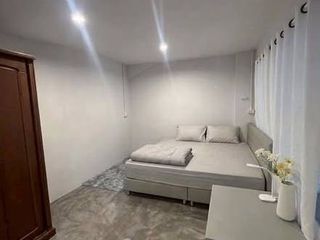Condo en alquiler de 2 habitaciones en Phra Khanong, Bangkok