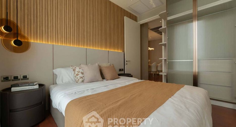 For rent 2 bedrooms condo in Watthana, Bangkok