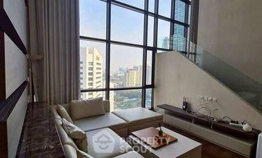 For rent 3 ベッドルーム condo in Huai Khwang, Bangkok