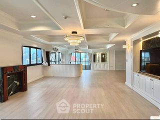 Apartamento en alquiler de 4 habitaciones en Watthana, Bangkok