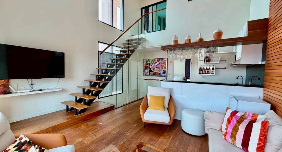 For rent 4 bedrooms townhouse in Bang Lamung, Chonburi