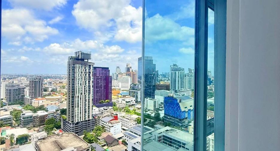 Condo en alquiler de 1 habitaciones en Khlong Toei, Bangkok