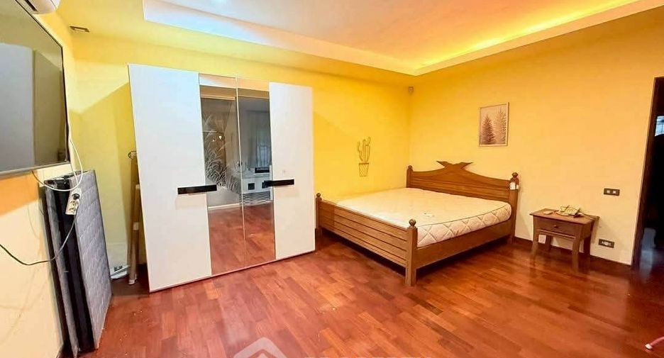 For rent 5 bedrooms villa in Bang Lamung, Chonburi