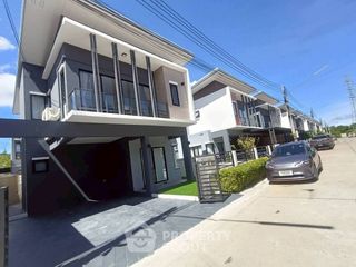 À louer 4 chambres maison à Bang Lamung, Chonburi