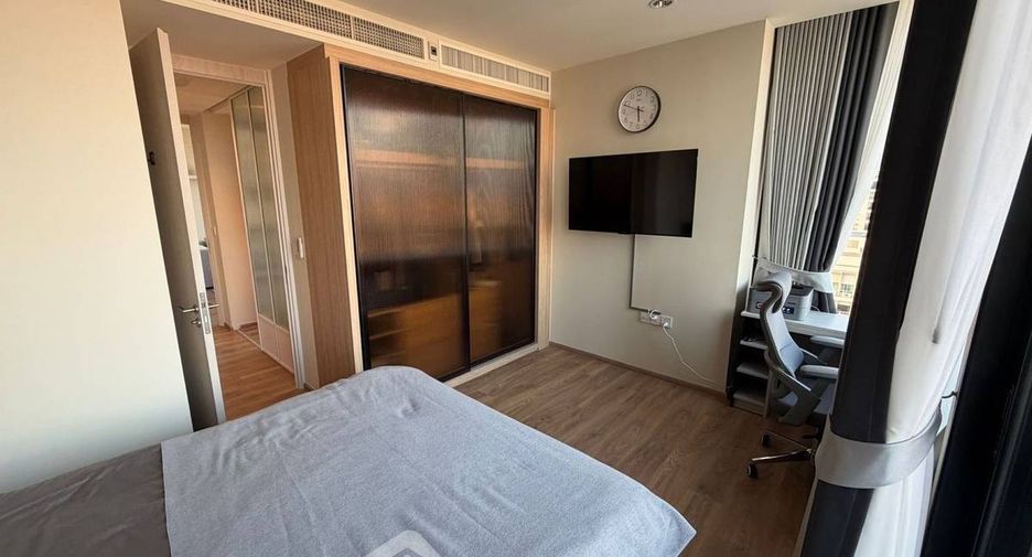 For rent 2 bedrooms condo in Watthana, Bangkok