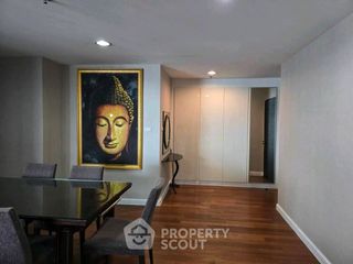 Condo en alquiler de 3 habitaciones en Huai Khwang, Bangkok