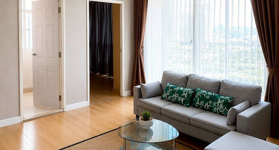 For rent 2 bedrooms condo in Khlong Toei, Bangkok