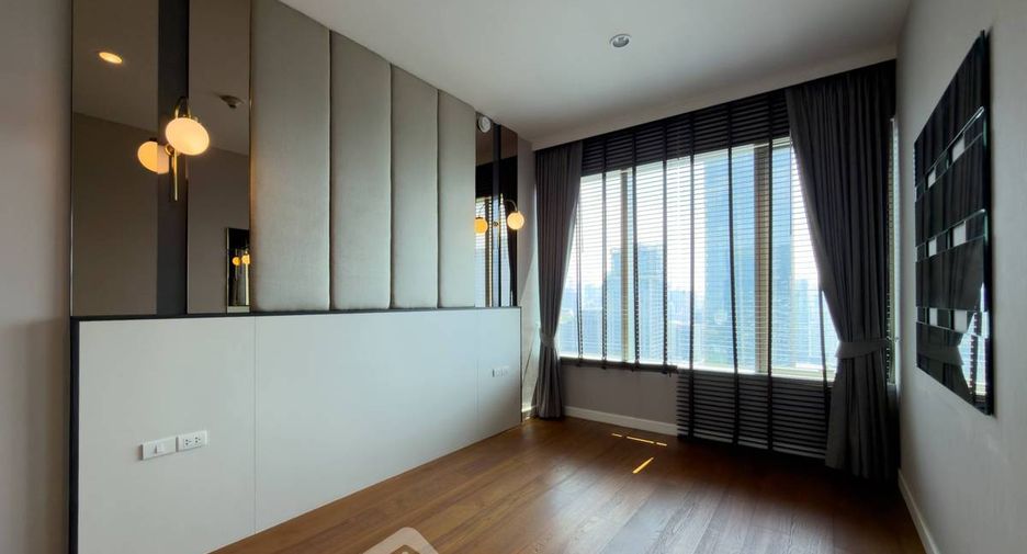 À louer 2 chambres condo à Pathum Wan, Bangkok