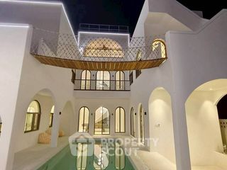 À louer 5 chambres villa à Bang Lamung, Chonburi
