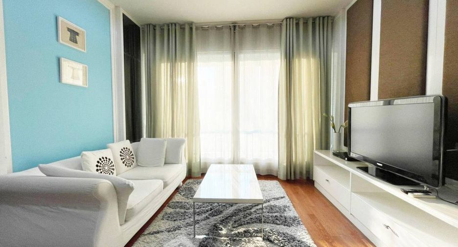 For rent 2 bedrooms condo in Pathum Wan, Bangkok