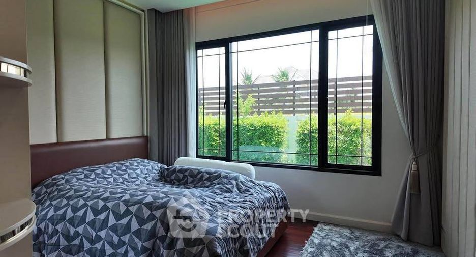 Haus zur Miete mit 4 Zimmer in Bang Bon, Bangkok