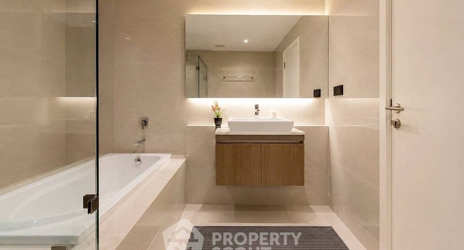 For rent 2 bedrooms condo in Khlong Toei, Bangkok