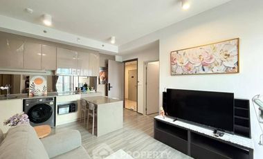 For rent 2 bedrooms condo in Bang Rak, Bangkok
