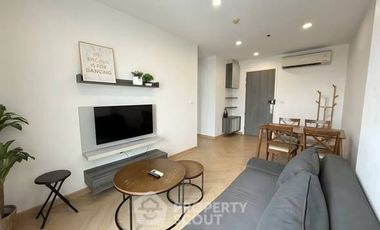 Condo en alquiler de 2 habitaciones en Huai Khwang, Bangkok