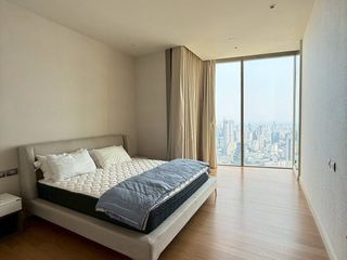 Condo en alquiler de 3 habitaciones en Khlong San, Bangkok