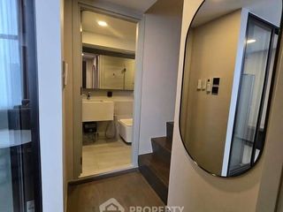 For rent 2 bedrooms condo in Bang Rak, Bangkok