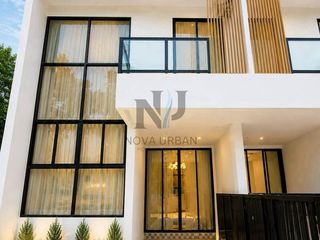For rent 4 bedrooms townhouse in Bang Lamung, Chonburi