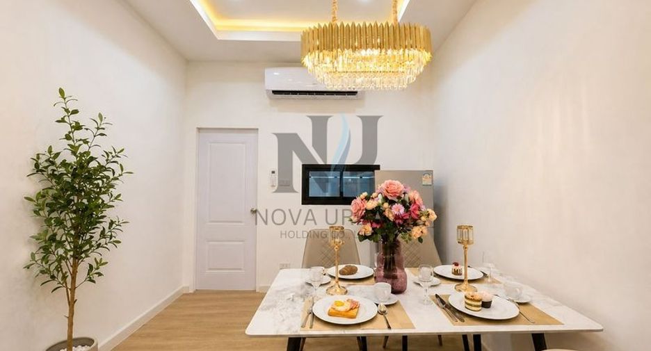For rent 4 bedrooms townhouse in Bang Lamung, Chonburi