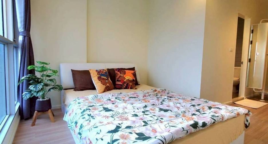 For rent 2 bedrooms condo in Khlong Toei, Bangkok