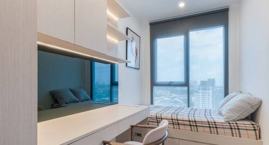 For rent 2 bedrooms condo in Bang Na, Bangkok