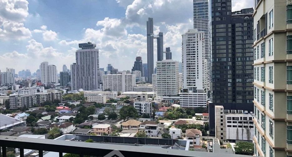 For rent 1 bed condo in Watthana, Bangkok