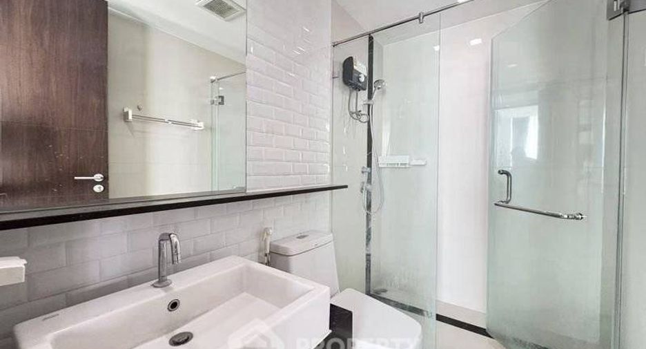 Condo en alquiler de 2 habitaciones en Pathum Wan, Bangkok