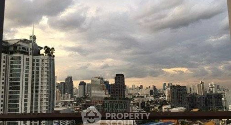 For rent 2 bedrooms condo in Khlong Toei, Bangkok