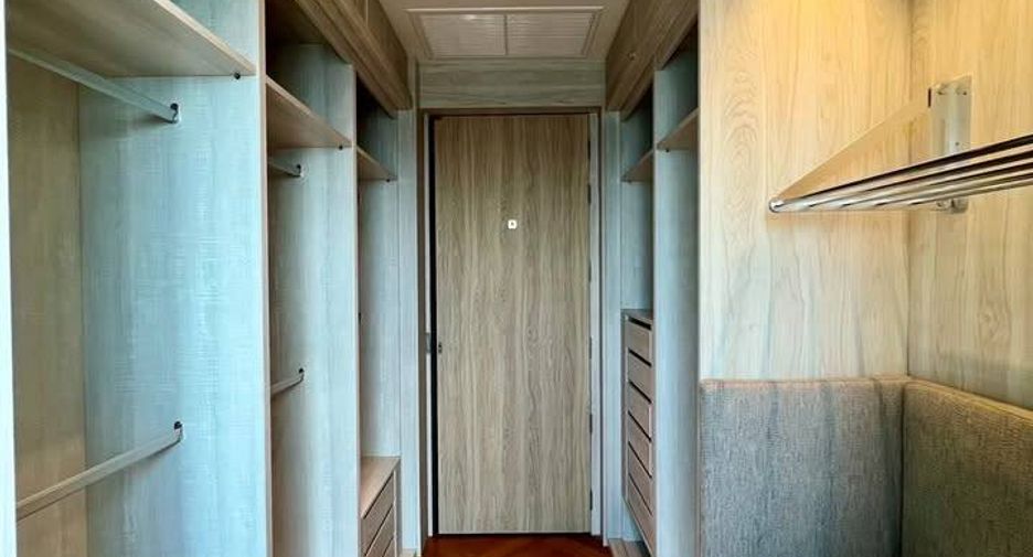 For rent 2 bedrooms condo in Bang Kho Laem, Bangkok
