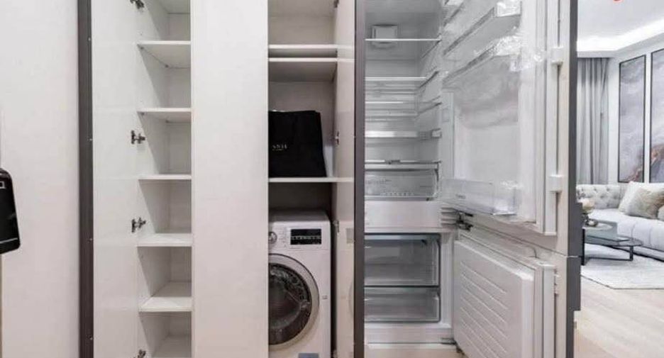 For rent 2 bedrooms condo in Sathon, Bangkok