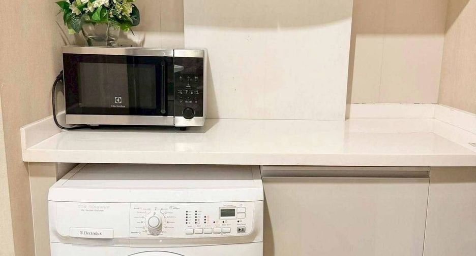 For rent 2 ベッドルーム condo in Pathum Wan, Bangkok