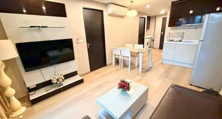 For rent 2 ベッドルーム condo in Pathum Wan, Bangkok