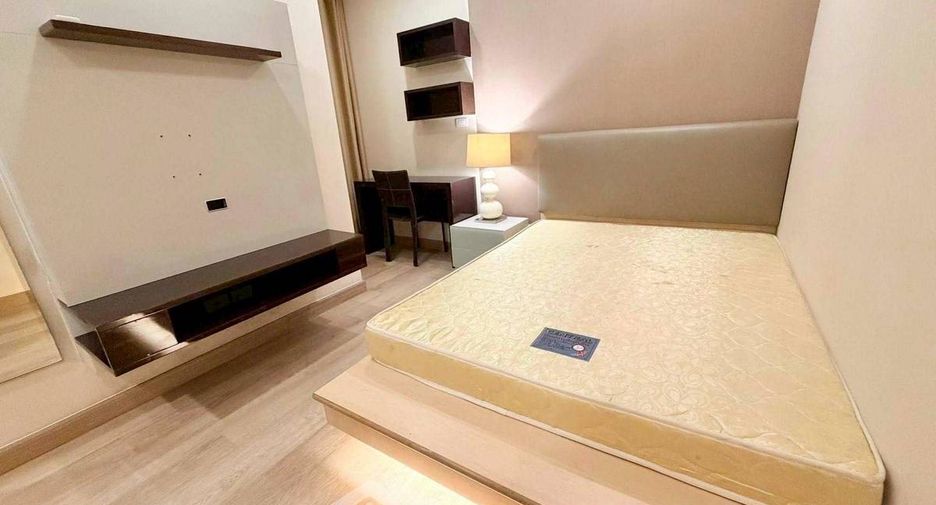 For rent 2 ベッドルーム condo in Pathum Wan, Bangkok