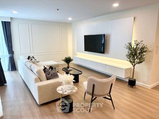 For rent 3 bedrooms condo in Pathum Wan, Bangkok