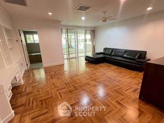 For rent 4 bedrooms apartment in Khlong Toei, Bangkok