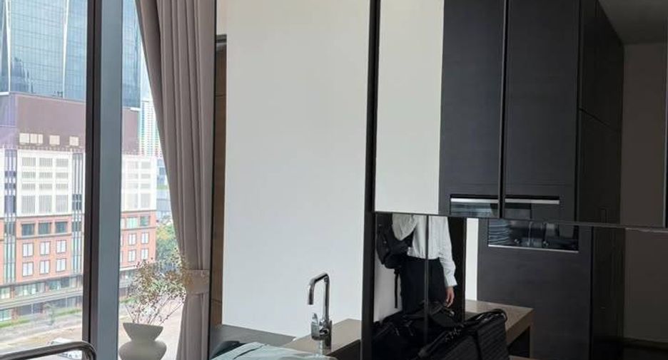 Wohnung zur Miete mit 1 Zimmer in Pathum Wan, Bangkok