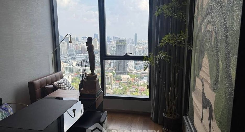 For rent 2 bedrooms condo in Khlong Toei, Bangkok